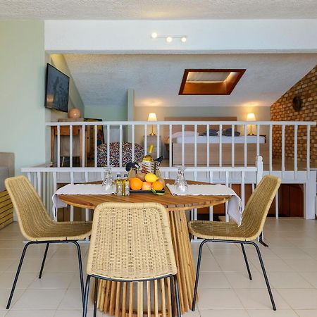 Agali 2 Superior Mezonet Front Of The Sea Apartment Akrogiali Екстериор снимка